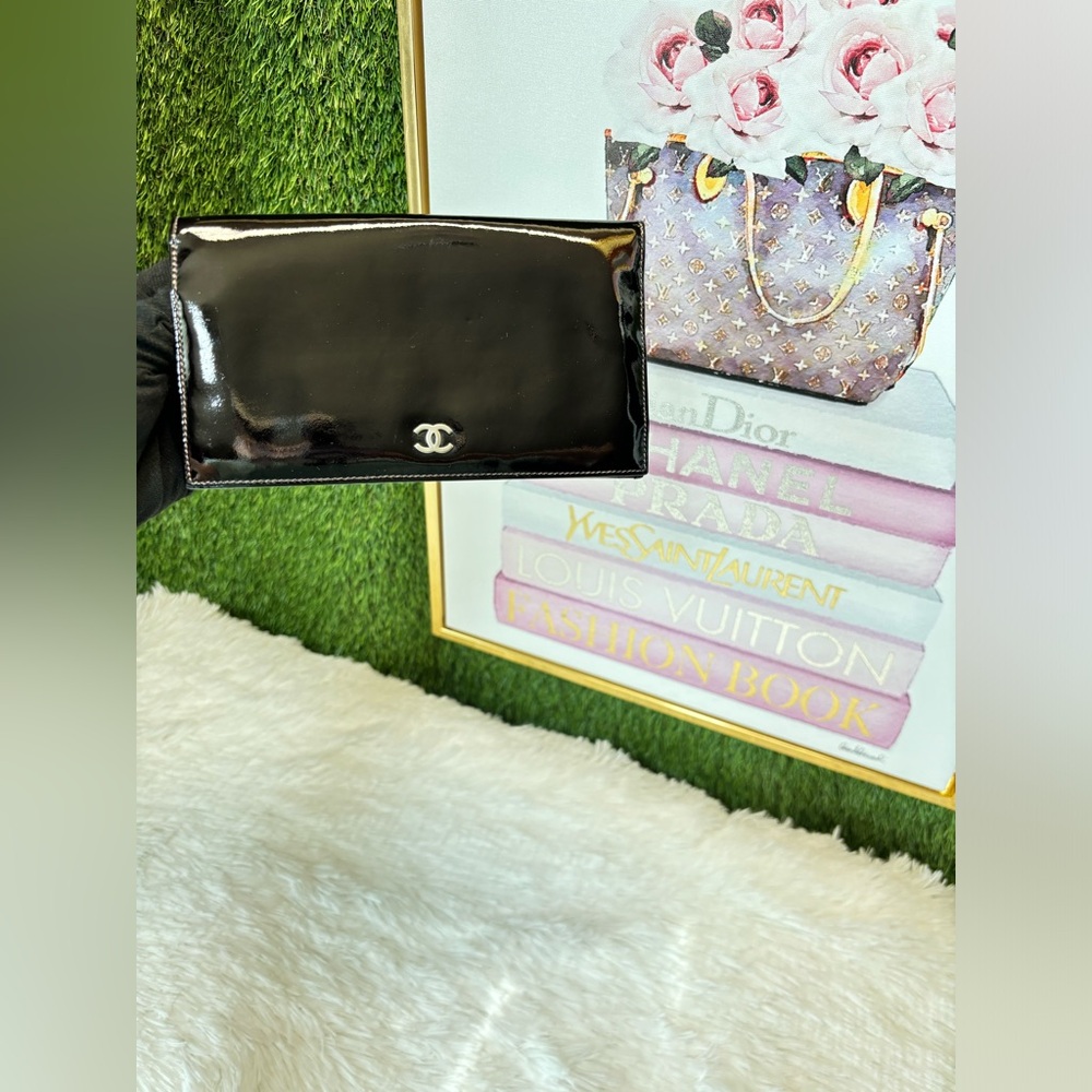 ❤️ Chanel Patent Leather Wallet A520M77